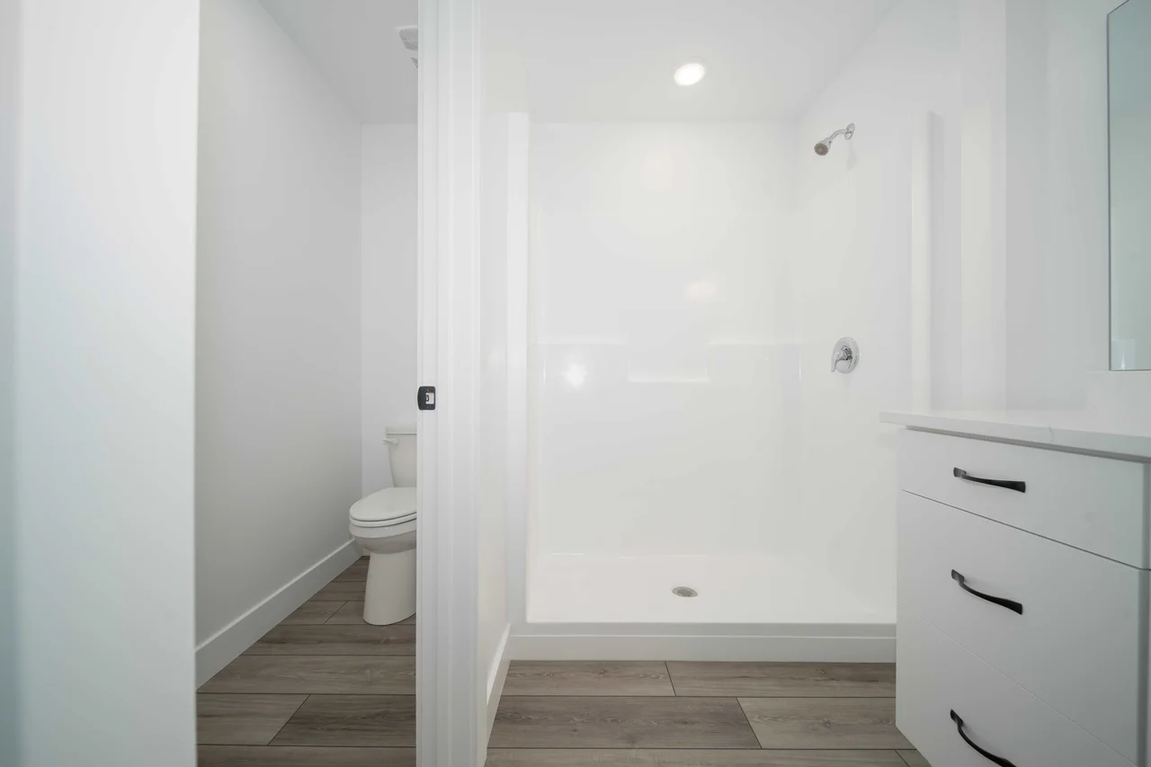 Bathroom Baseboards Finishing Painting