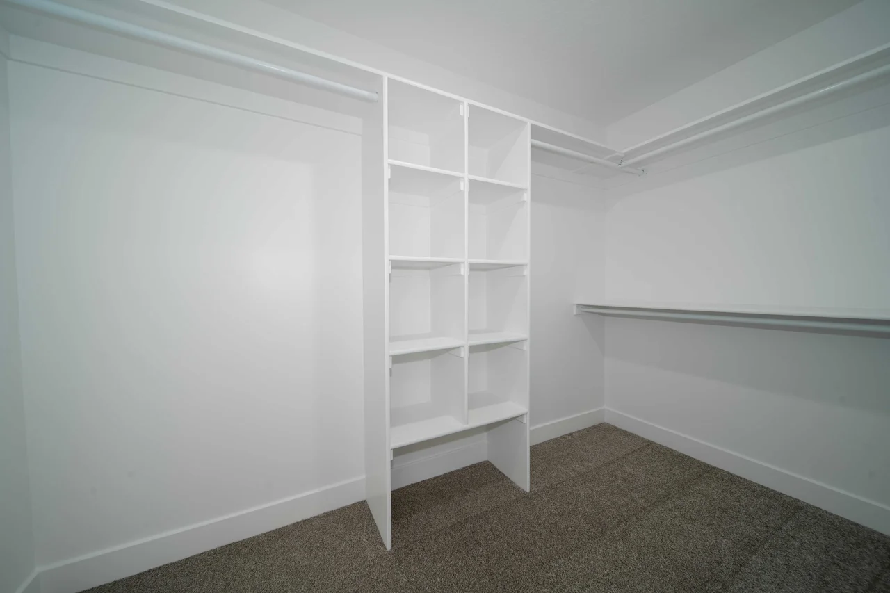 Master Closet Built In Storage System Finishing Painting